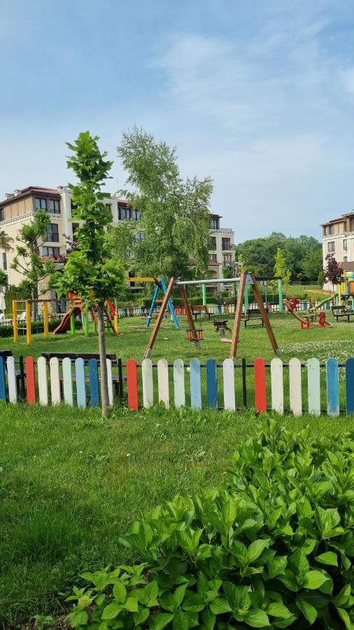Green Life Beach Resort- Апартамент Фемили 2 โซโซโปล ภายนอก รูปภาพ